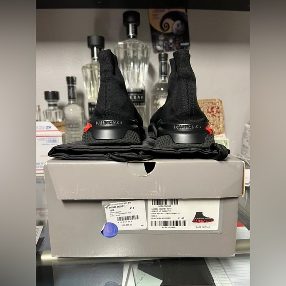 Balenciaga Speed With Red Lettering - Picture 2 of 7